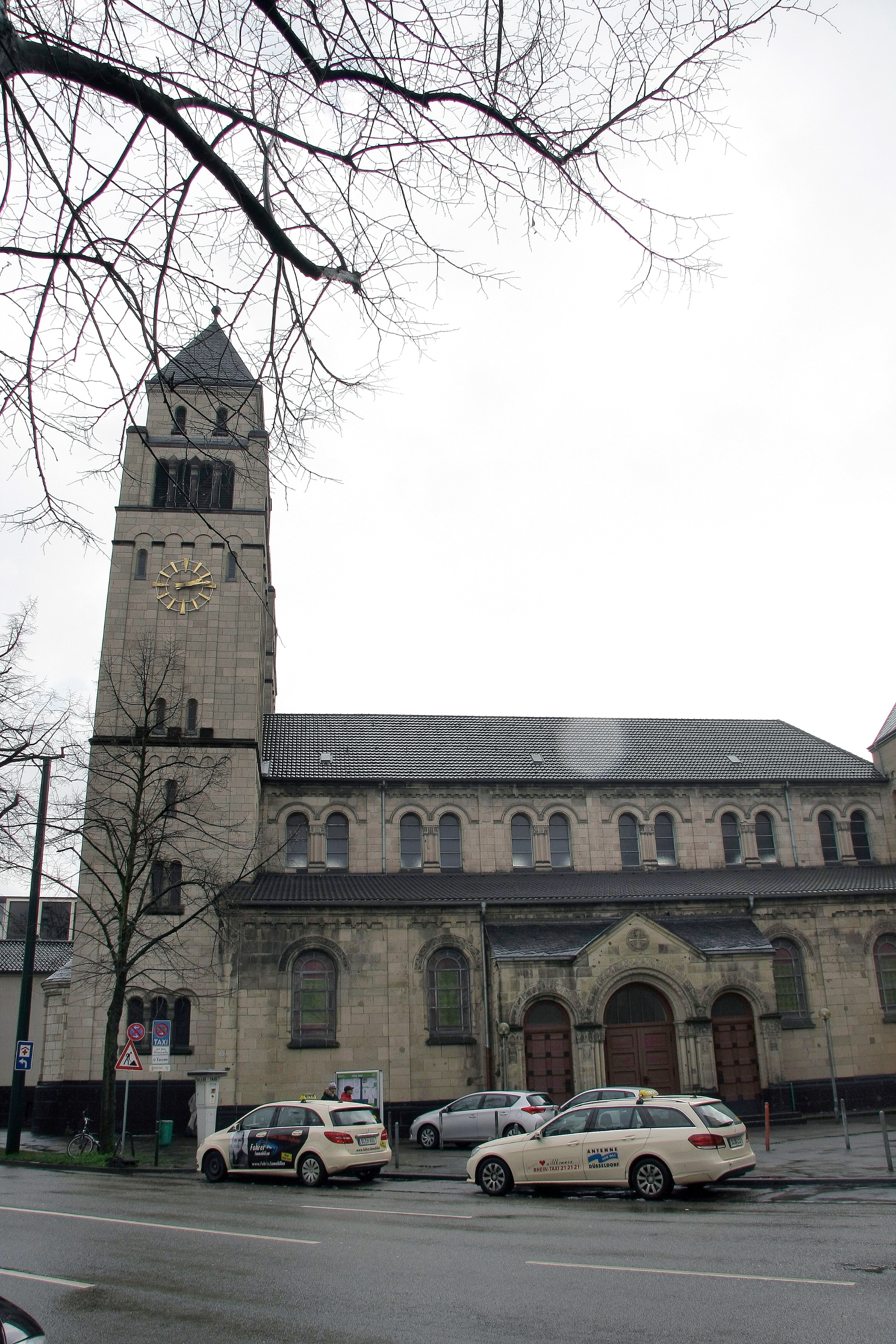 Kirche Heilig Geist Außenansicht