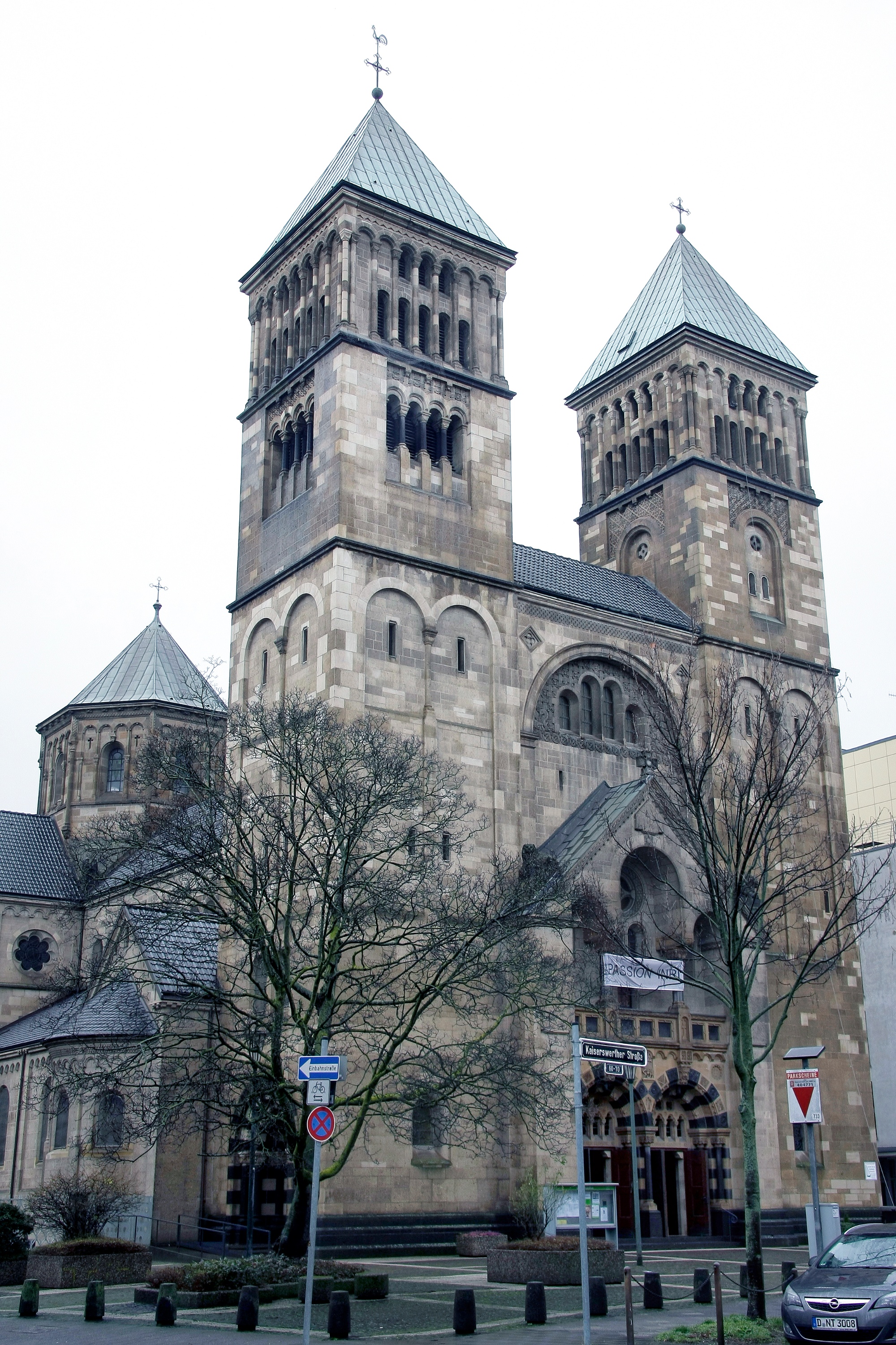 Kirche Sankt Adolfus - Außenansicht