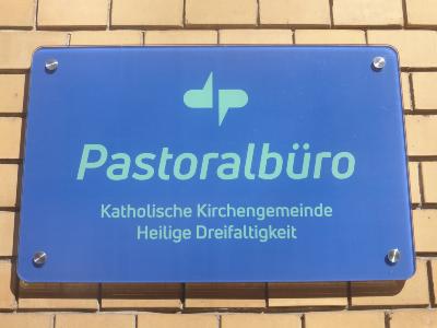Schild Pastoralbuero