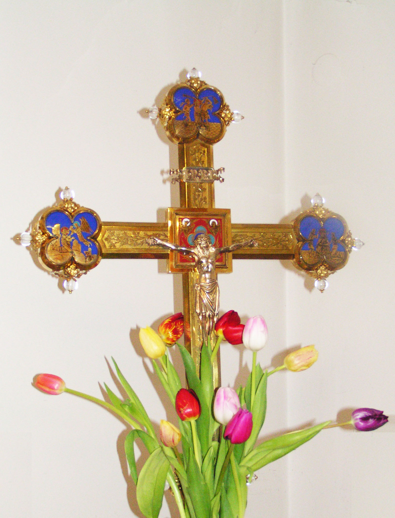 Geschmücktes Kreuz